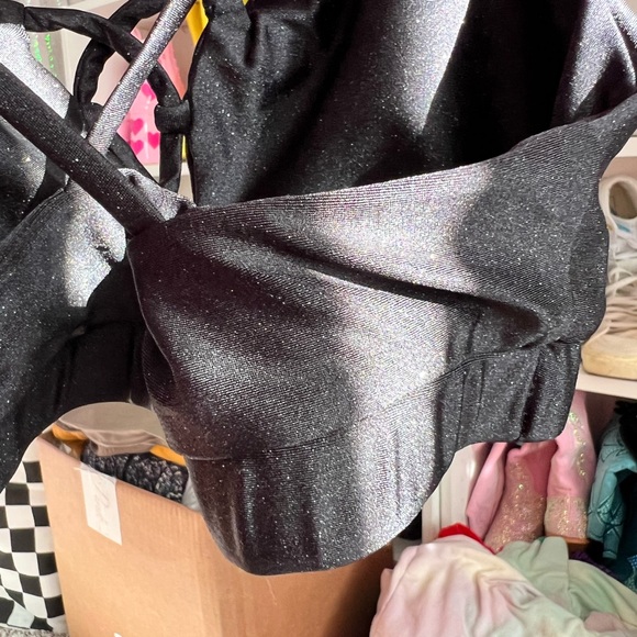 Beach Riot Sports Bra - Picture 3 of 3